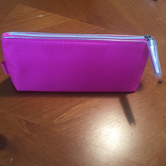 Clinique Bag - Picture 2 of 5